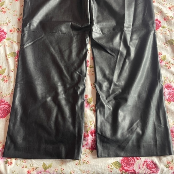 Zara- Black High Waisted Straight Leg Leather Pants Basic Everyday Size Large - Picture 7 of 9